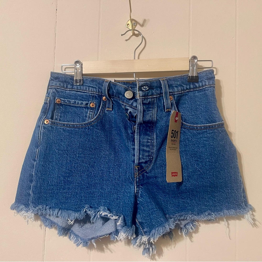 NWT Levi’s 501 Denim Shorts